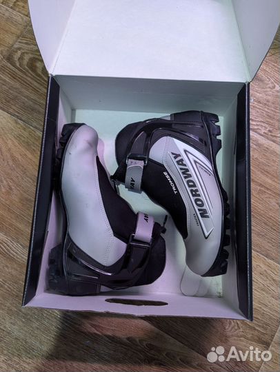 Лыжные ботинки nordway 42 размер