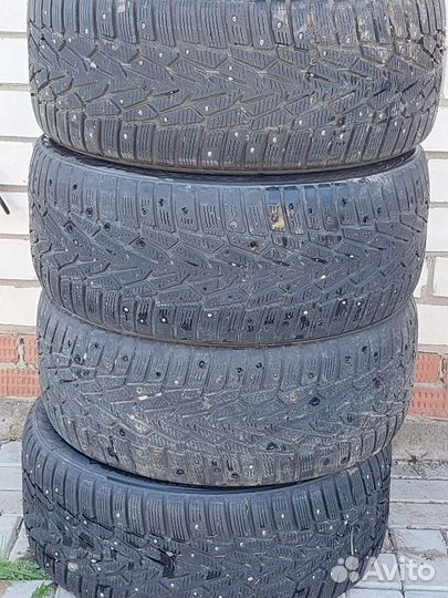 Nokian Tyres Hakkapeliitta 7 245/45 R18 100