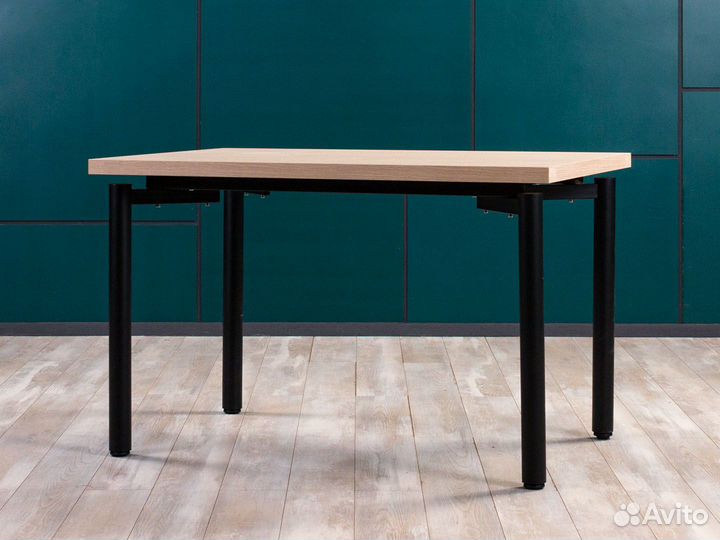 Стол в переговорную