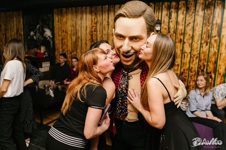 Ростовая кукла звезда Артур Пирожков