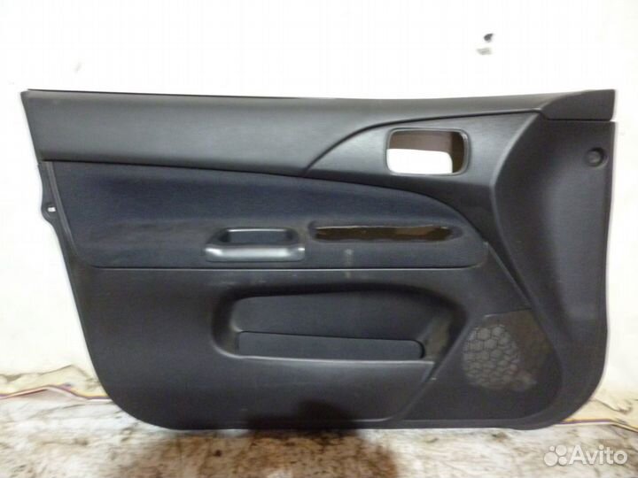 Обшивка двери Mitsubishi Lancer, Lancer Cedia '00