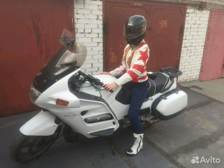 Мотокуртка женская (натуральная кожа), S