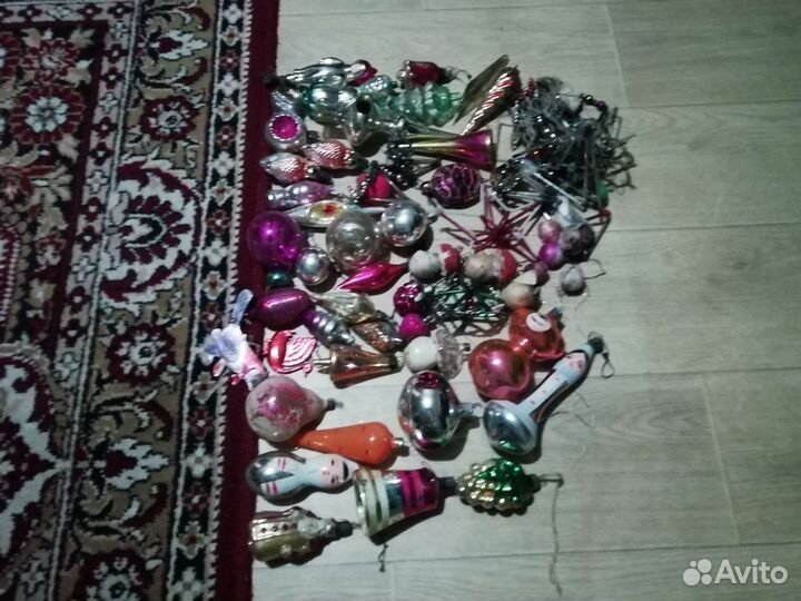 Елочные игрушки