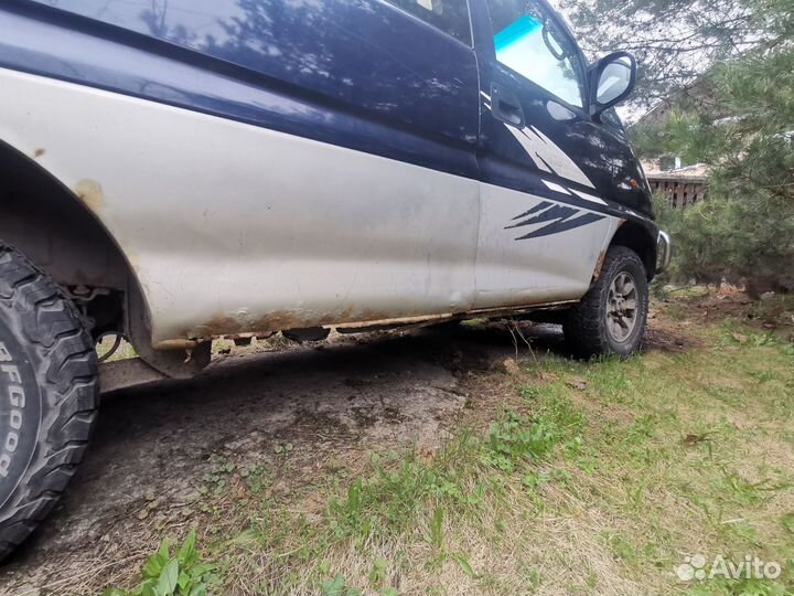 Mitsubishi Delica 2.8 AT, 1996, 398 500 км