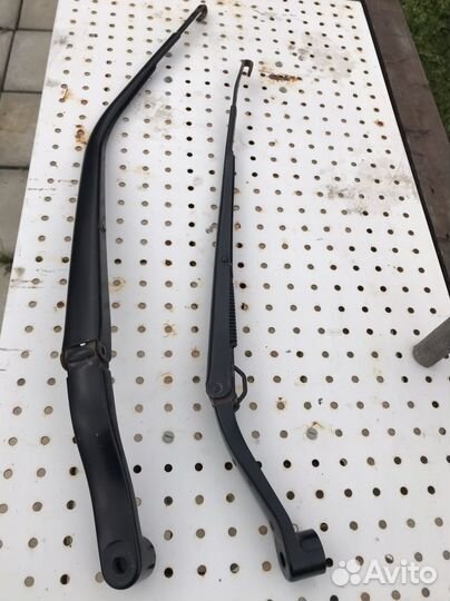 Поводок дворника Мазда 3BL