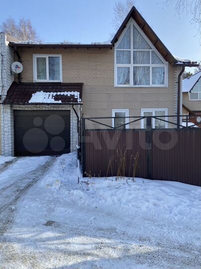 Дом 217,9 м² на участке 4 сот.