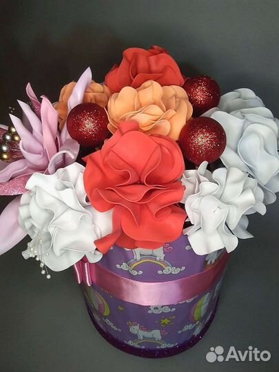 Букет с подсветкой с шляпной коробке. Подарок