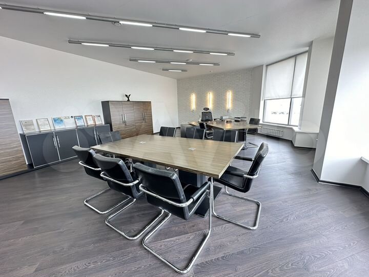 Офис, 1252 м²