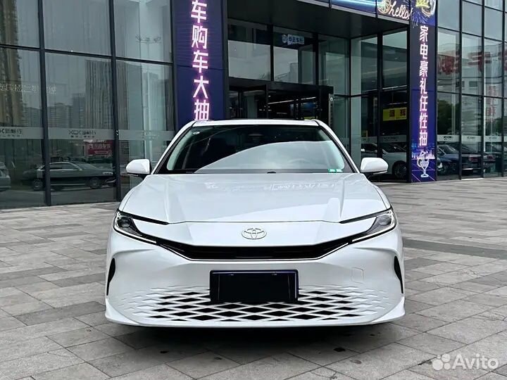 Toyota Camry 2.0 CVT, 2024, 13 800 км