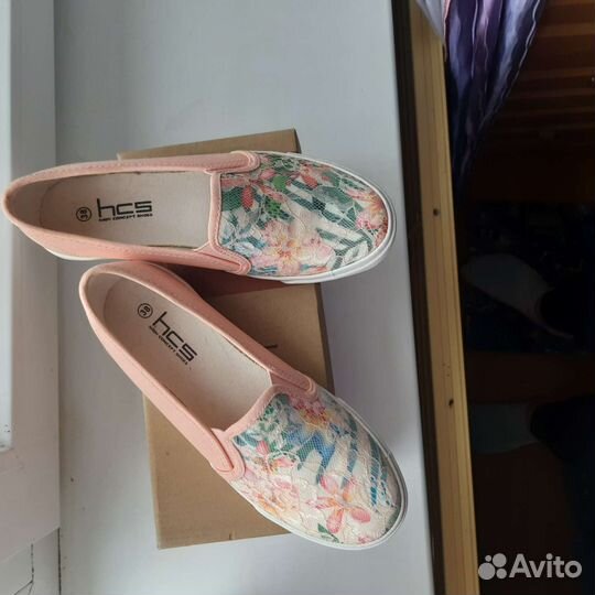 Слипоны женские