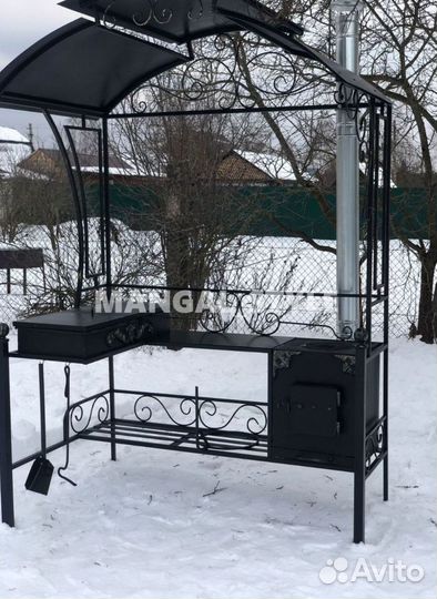 Мангал с крышей