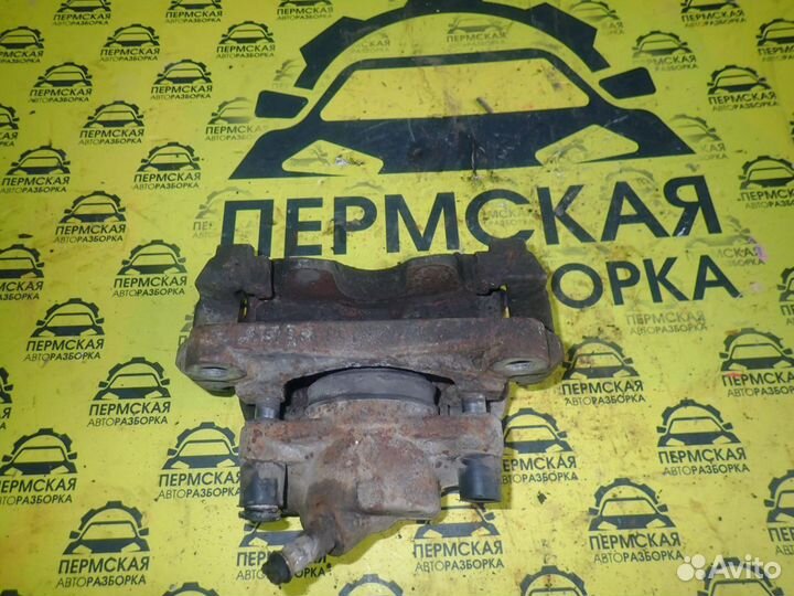 Суппорт тормозной передний правый Renault Duster