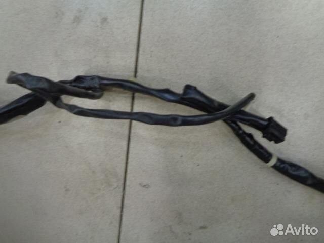 Проводка двери багажника Mitsubishi Pajero, Monte