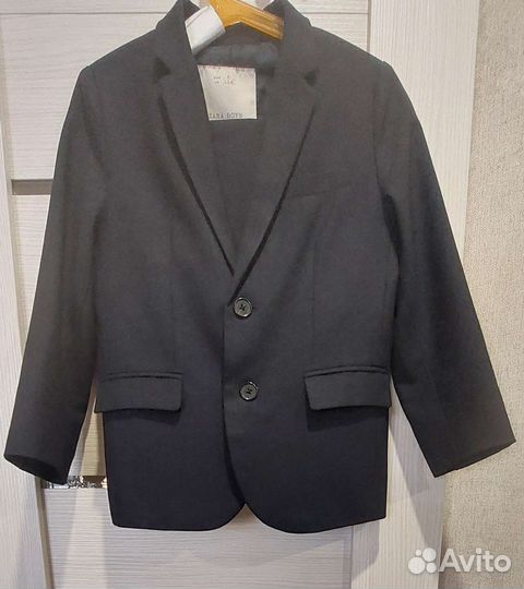 Костюм для мальчика Zara 116 (пиджак+брюки)