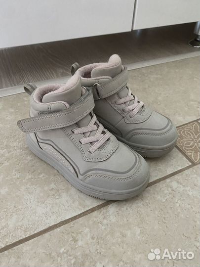 Ботинки демисезонные для девочки 26 размер