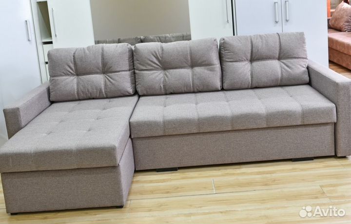 Угловой диван со спальным местом