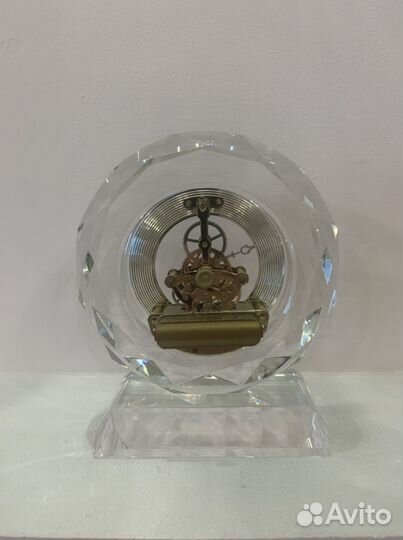 Настольные часы