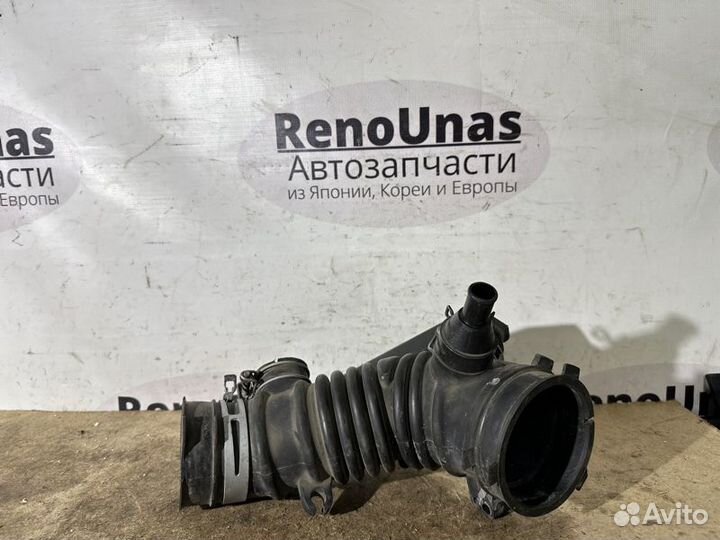 Патрубок воздушного фильтра Toyota Camry 40 2AZ