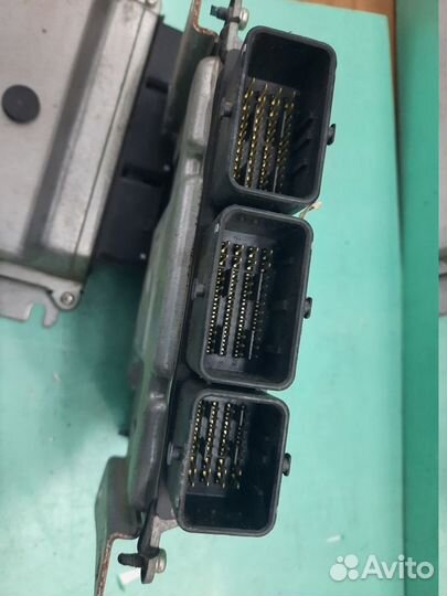 Блок управления двигателя Nissan Teana L33