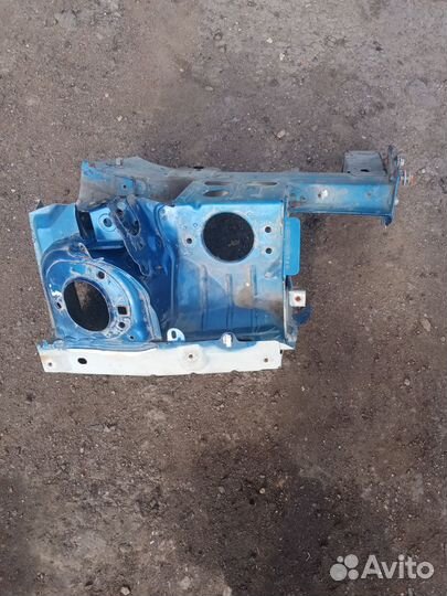 Правый Лонжерон Рено Меган 2