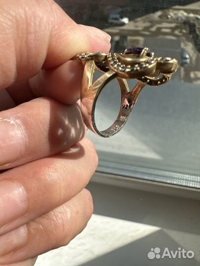 Серебряное кольцо женское с бриллиантом