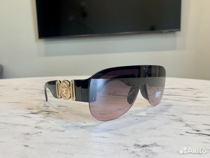 Солнцезащитные очки