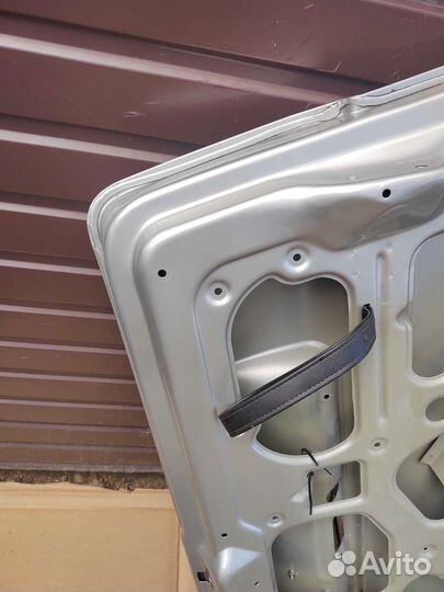 Мерседес Вито w638 крышка багажника
