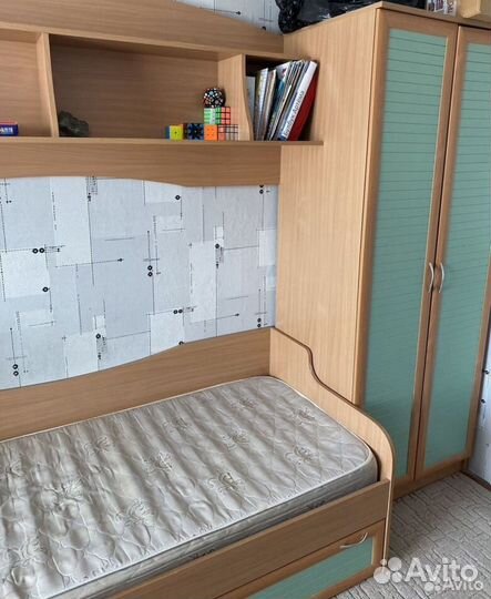 Стенка детская с кроватью