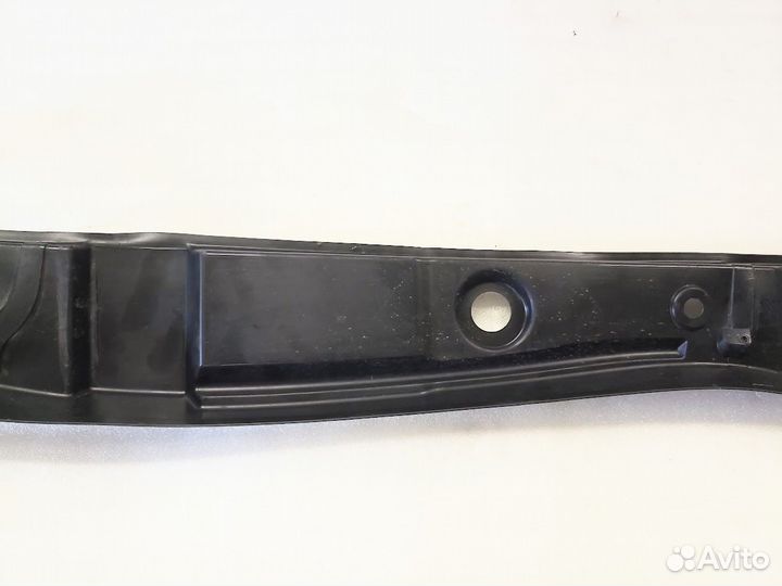 Уплотнитель подкрылка передний Audi Q5 8R левый