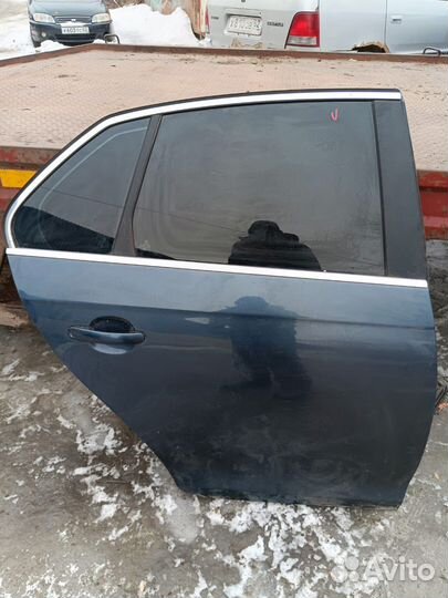 Дверь задняя правая Volkswagen Jetta 5