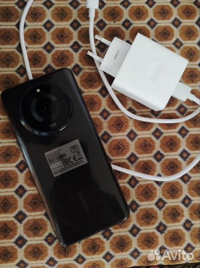 realme 11 Pro, 8/128 ГБ