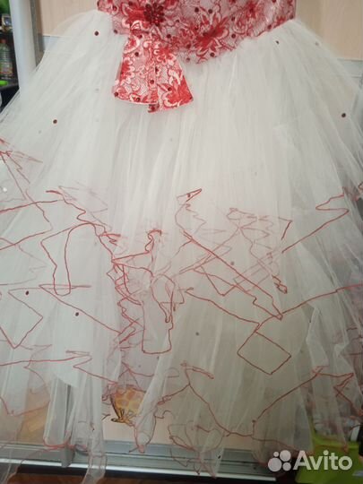 Платье детское от пяти лет