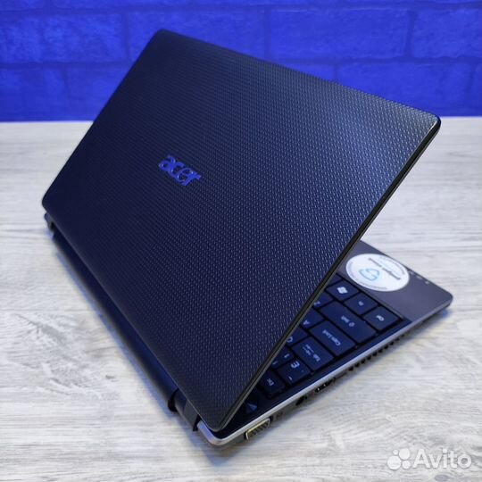 Нетбук Acer Aspire One 721-128ki