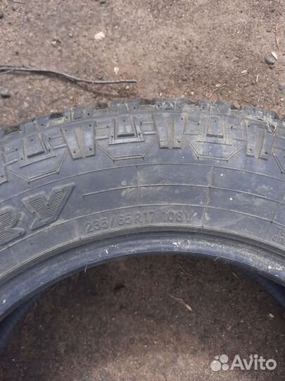 Toyo Open Country A/T 235/65 R17 108V
