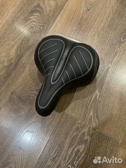 Седло для велосипеда широкое