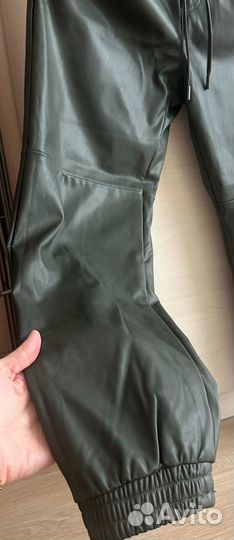 Штаны джоггеры кожаные женские