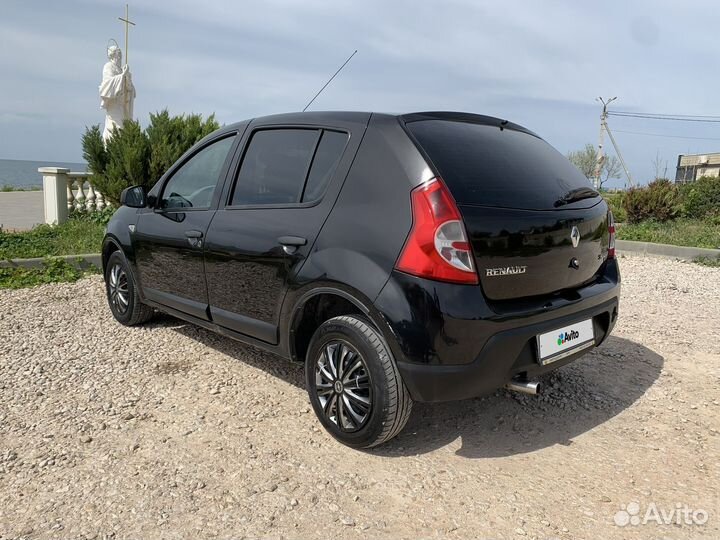 Renault Sandero, 2012
