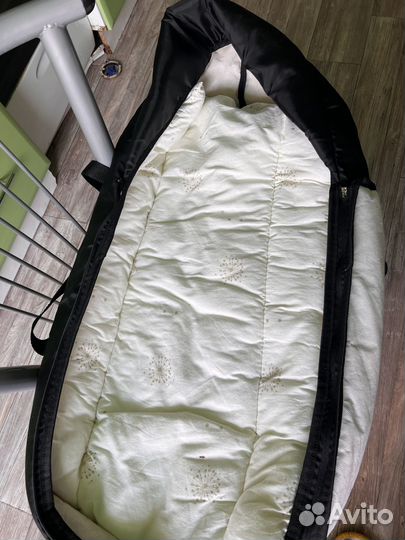 Переноска для малыша с матрасиком