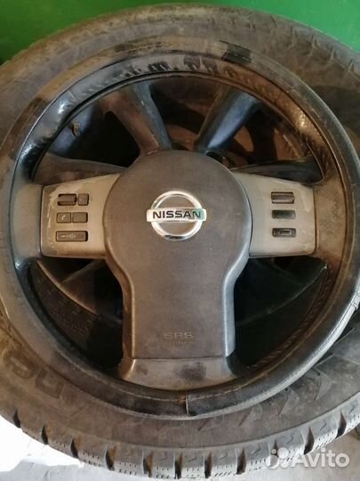 Рулевое колесо Nissan Navara