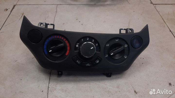 Блок управления отопителем с кондиционером