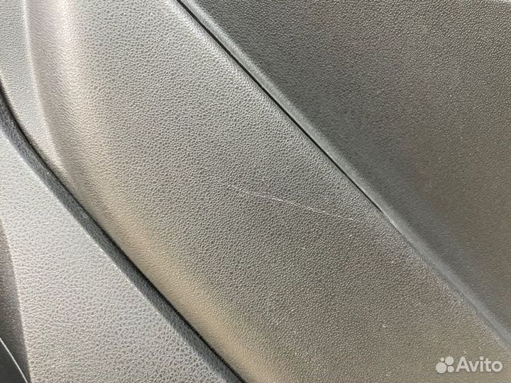 Обшивка боковой двери задняя правая LADA X-Ray