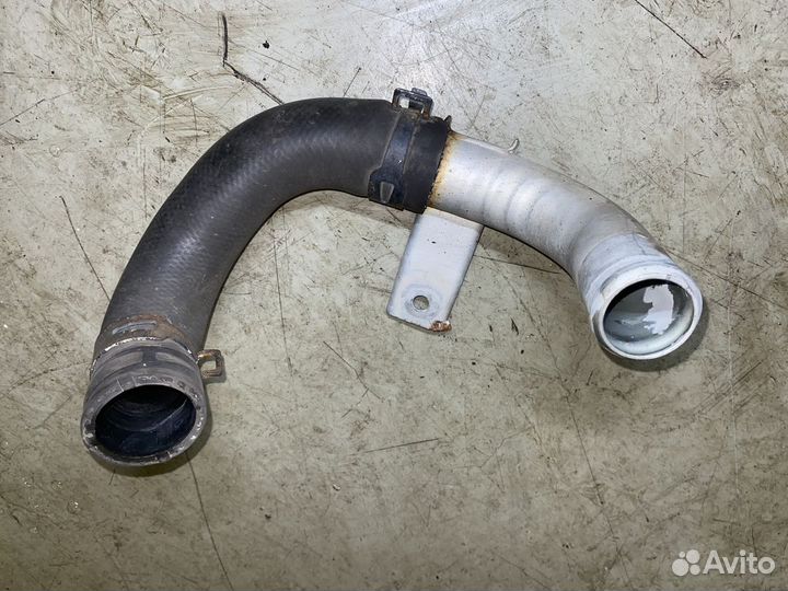 Патрубок охлаждения (радиатора) Mitsubishi Outland