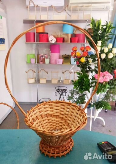 Корзина плетеная