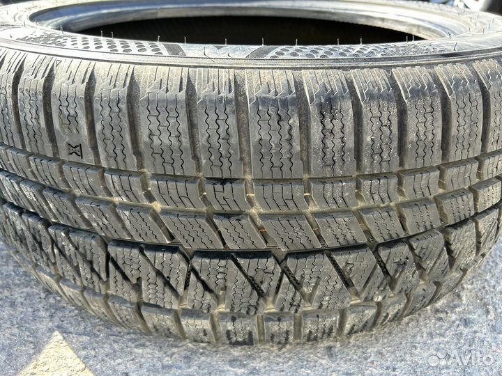 Kumho WinterCraft WS71 275/45 R20 110W