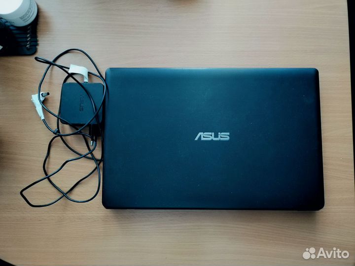 Ноутбук asus X552M