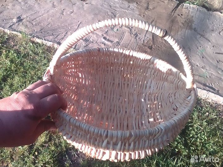 Корзинка из кедрового корня