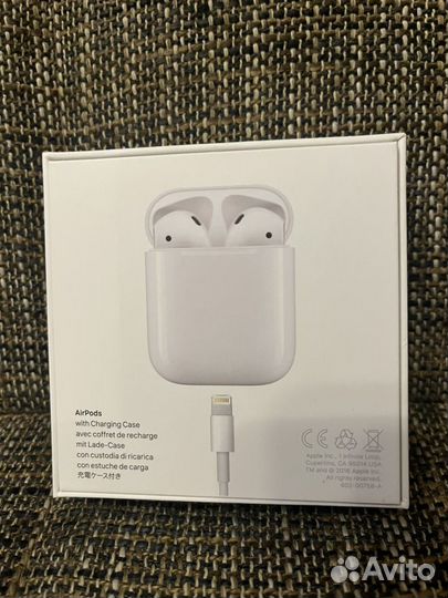 Наушники Apple AirPods