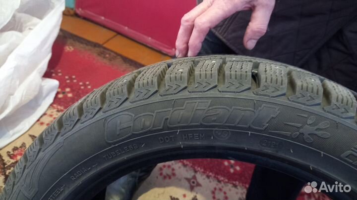 Cordiant Snow Cross 215/50 R17 и 215/50 R17