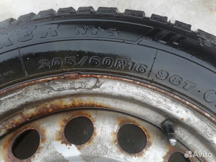 Продаю резину с дисками r16