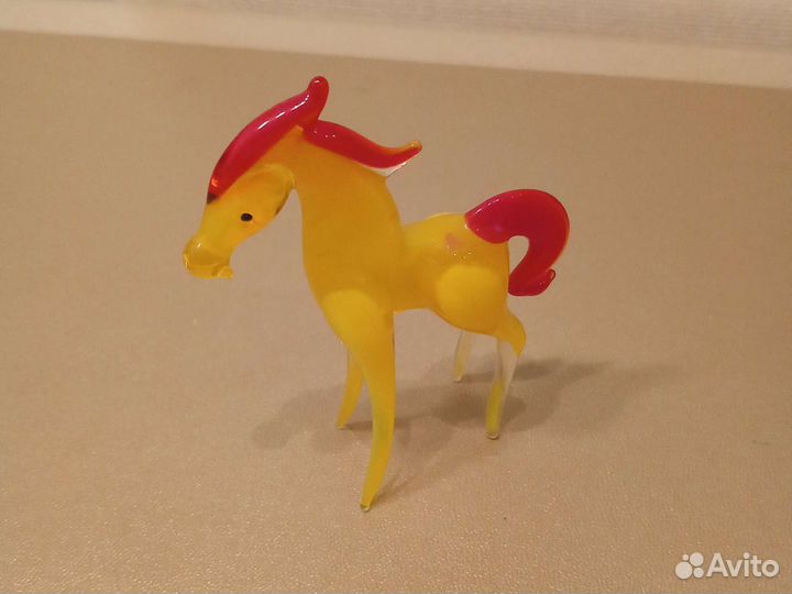 Статуэтки цветное стекло; Носорог эбеновое дерево